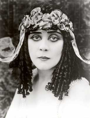 Клеопатра на большом экране в исполнении известных актрис