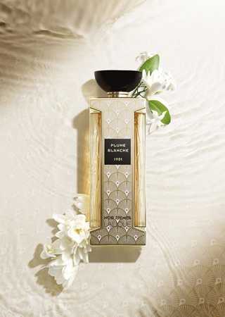 Роскошь белого в аромате Lalique Plume Blanche
