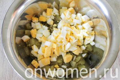 Салат оливье с копченой скумбрией: вкуснее классического