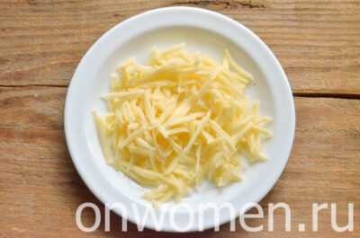 Куриная грудка с сыром на сковороде: готовится просто, получается вкусно