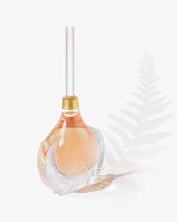 Lalique de Lalique примеряет обновку