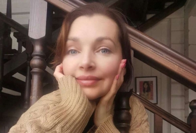 Наталия Антонова блеснула огромной грудью в прозрачной накидке