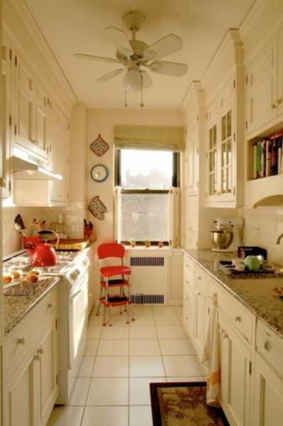 Интерьер узкой кухни (фото)