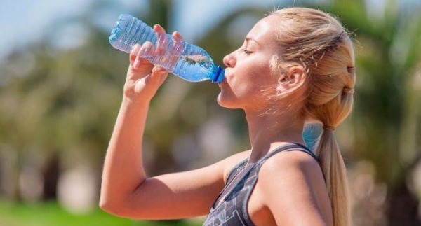 Чем опасна вода из бутылки